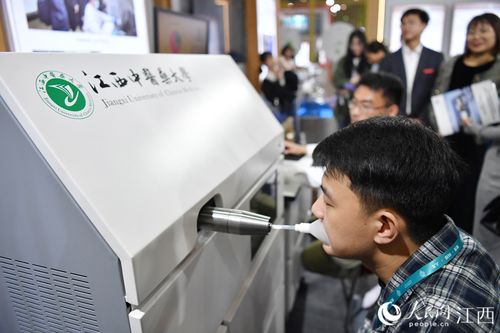 江西举行高校科技成果对接会 展示2150个新成果